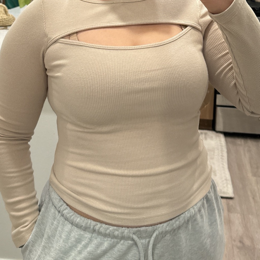 Her society cream top
